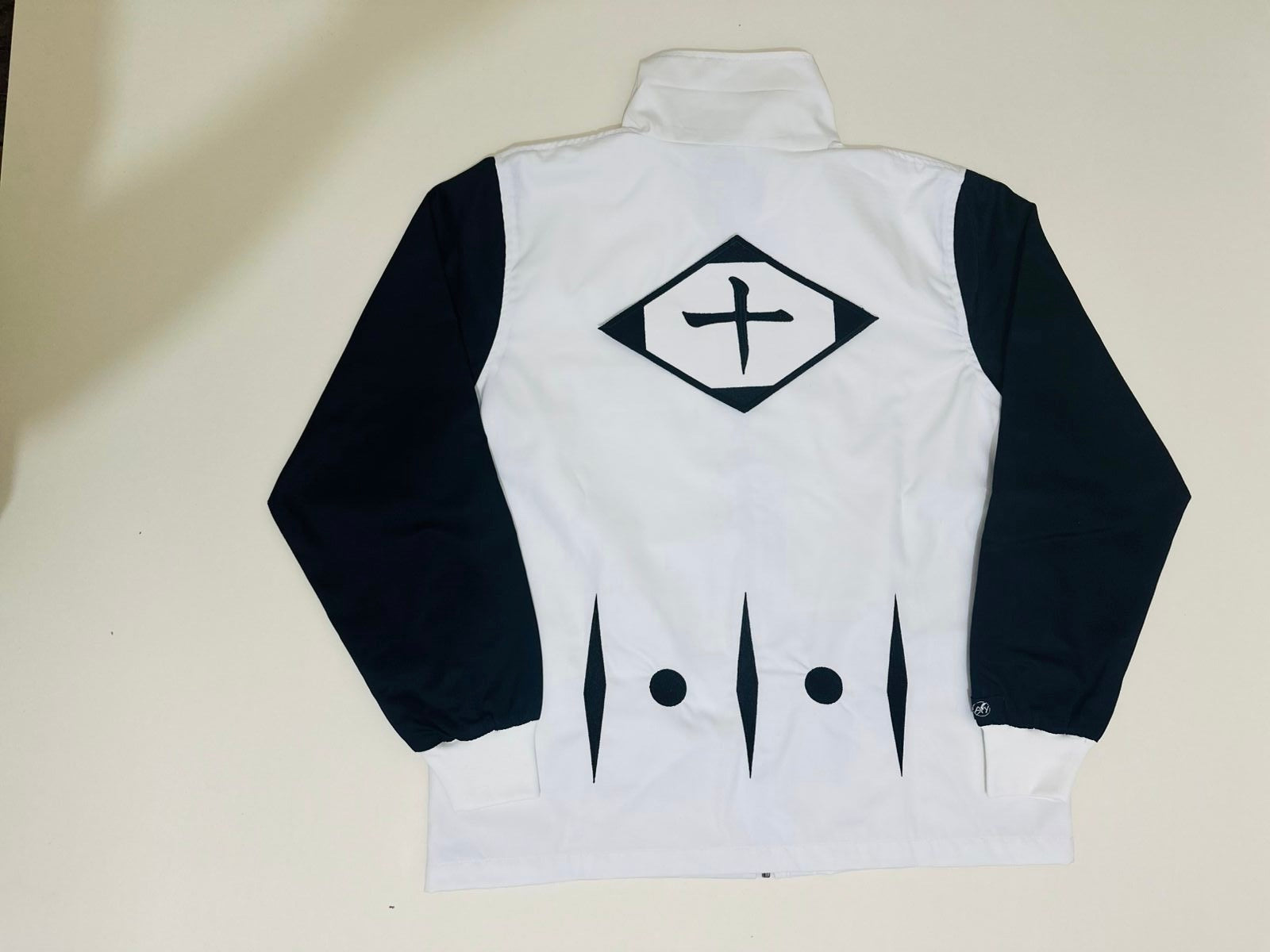 Soul society Jacket ( comes with 3 division patches)